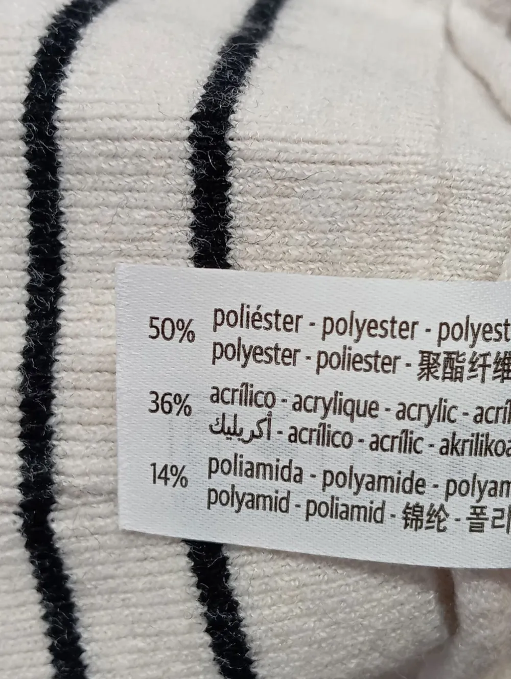 Pullover>Bershka Cropped Pullover Größe 38 wollweißschwarz