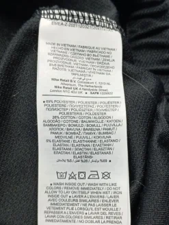 Shirts><noscript><img width=