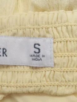 Tops><noscript><img width=