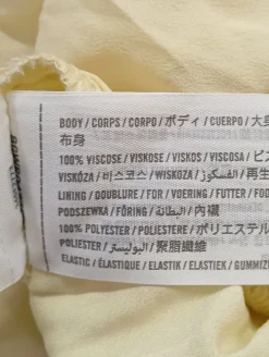 Tops><noscript><img width=