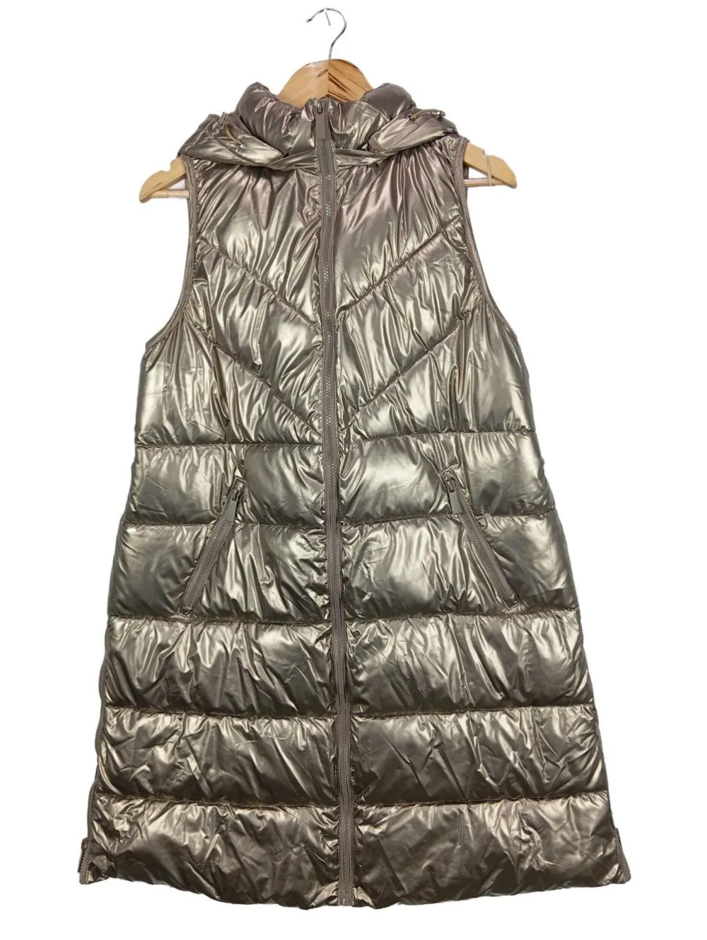 Westen>Attrait Daunenweste Größe 38 goldfarben