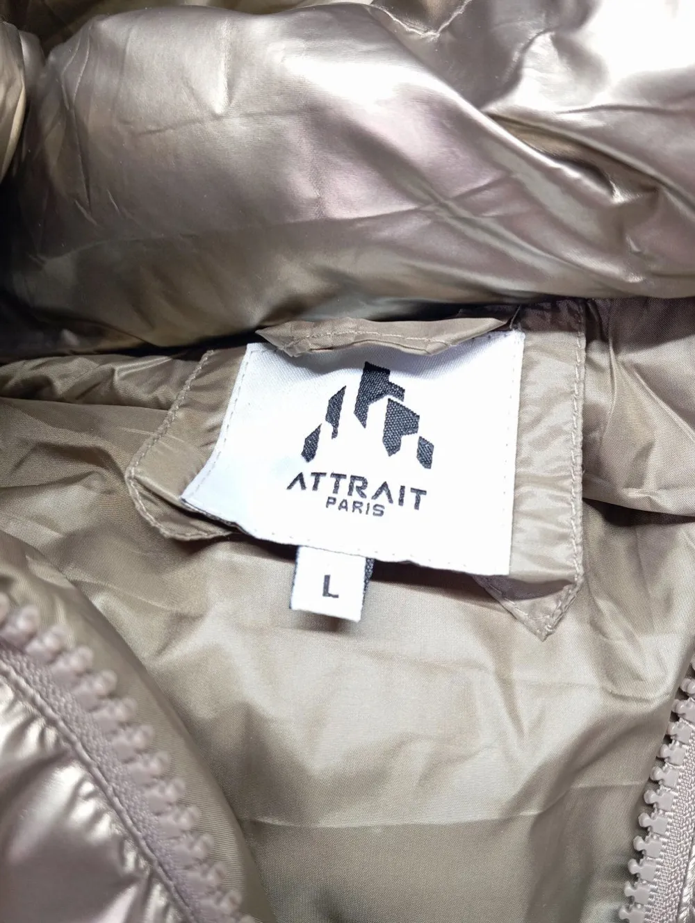 Westen>Attrait Daunenweste Größe 38 goldfarben