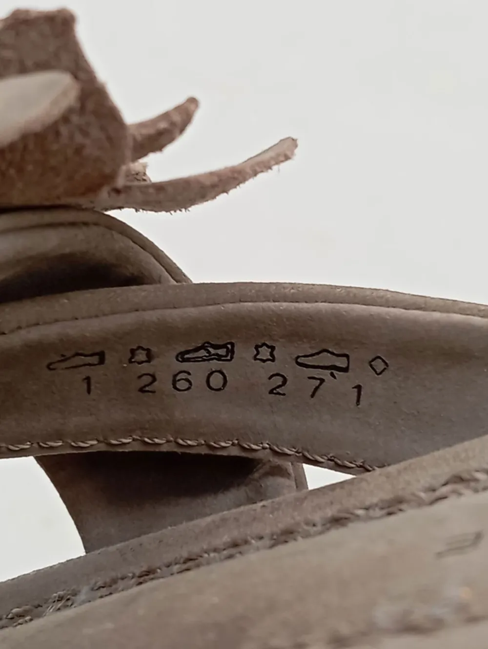 Dianette-Sandalen Größe 38-5th Avenue