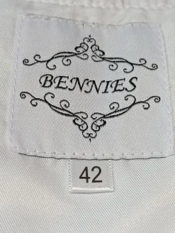 Dirndl Größe 42-Bennies Hot