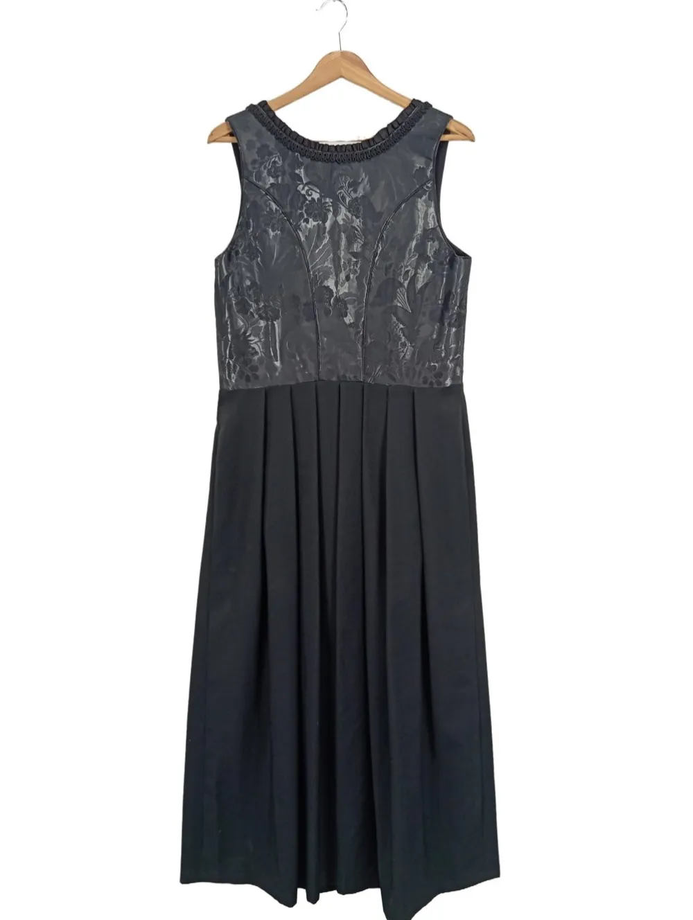 Dirndl Größe 44-Trachten Redl New