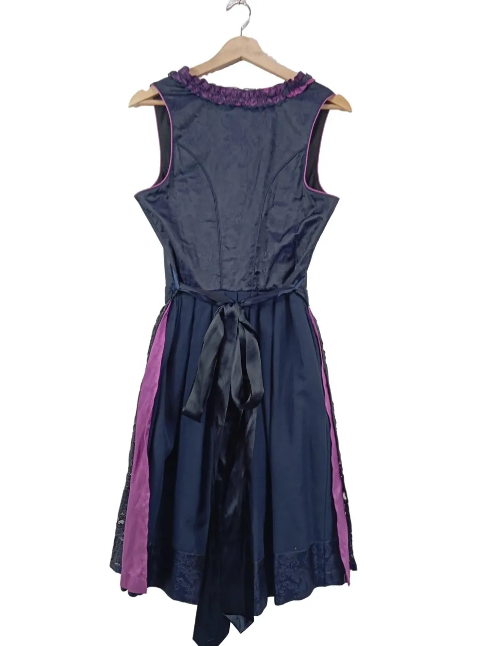 Trachtenmode>Country Line Dirndl Größe 40 blaulila