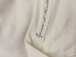 Pullover><noscript><img width=