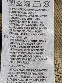 Pullover><noscript><img width=