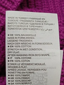 Pullunder><noscript><img width=