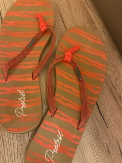 Flip Flop Sandalen Größe 40- Online
