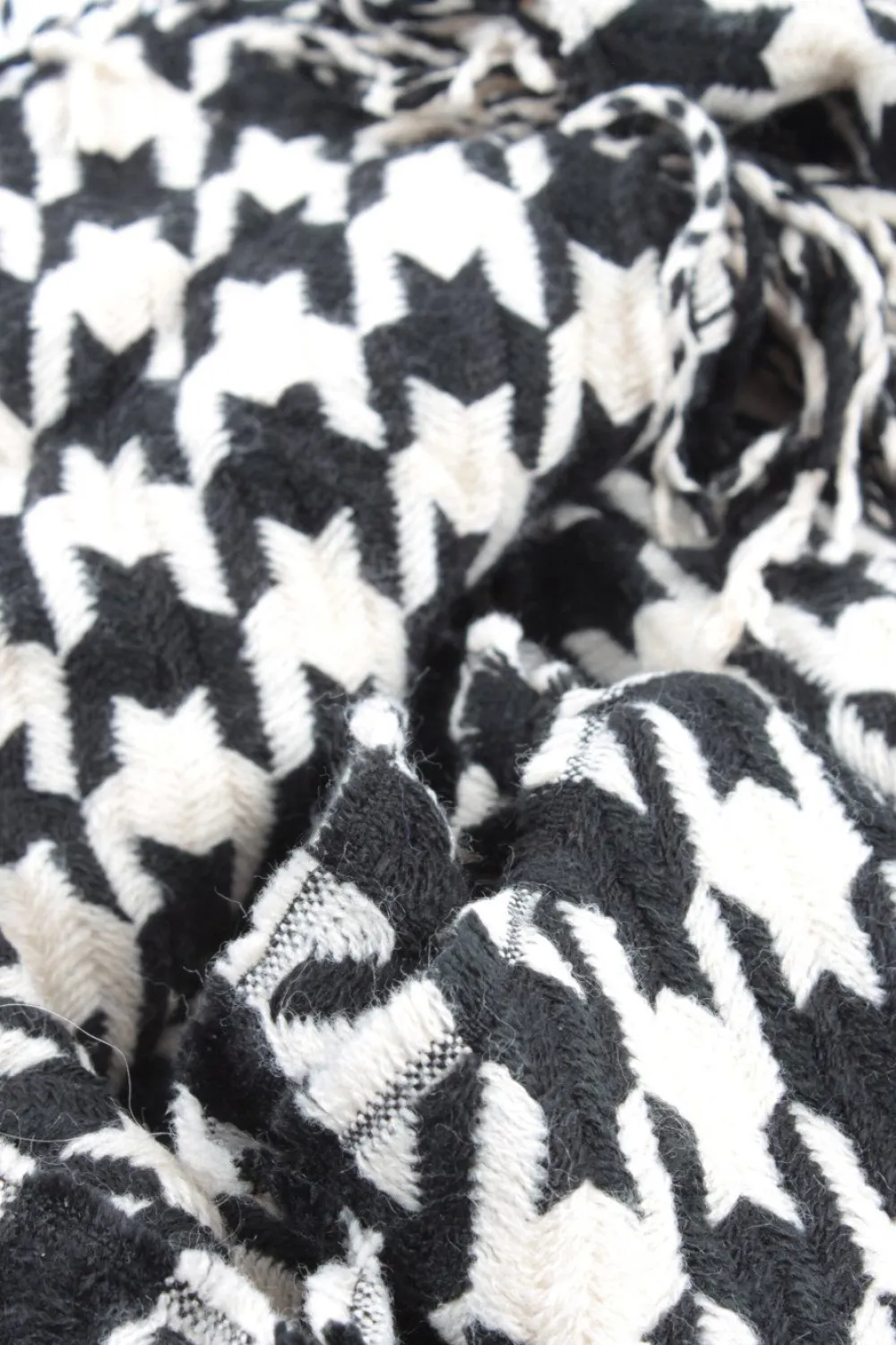 Schals>Pieces Fransenschal weißschwarz