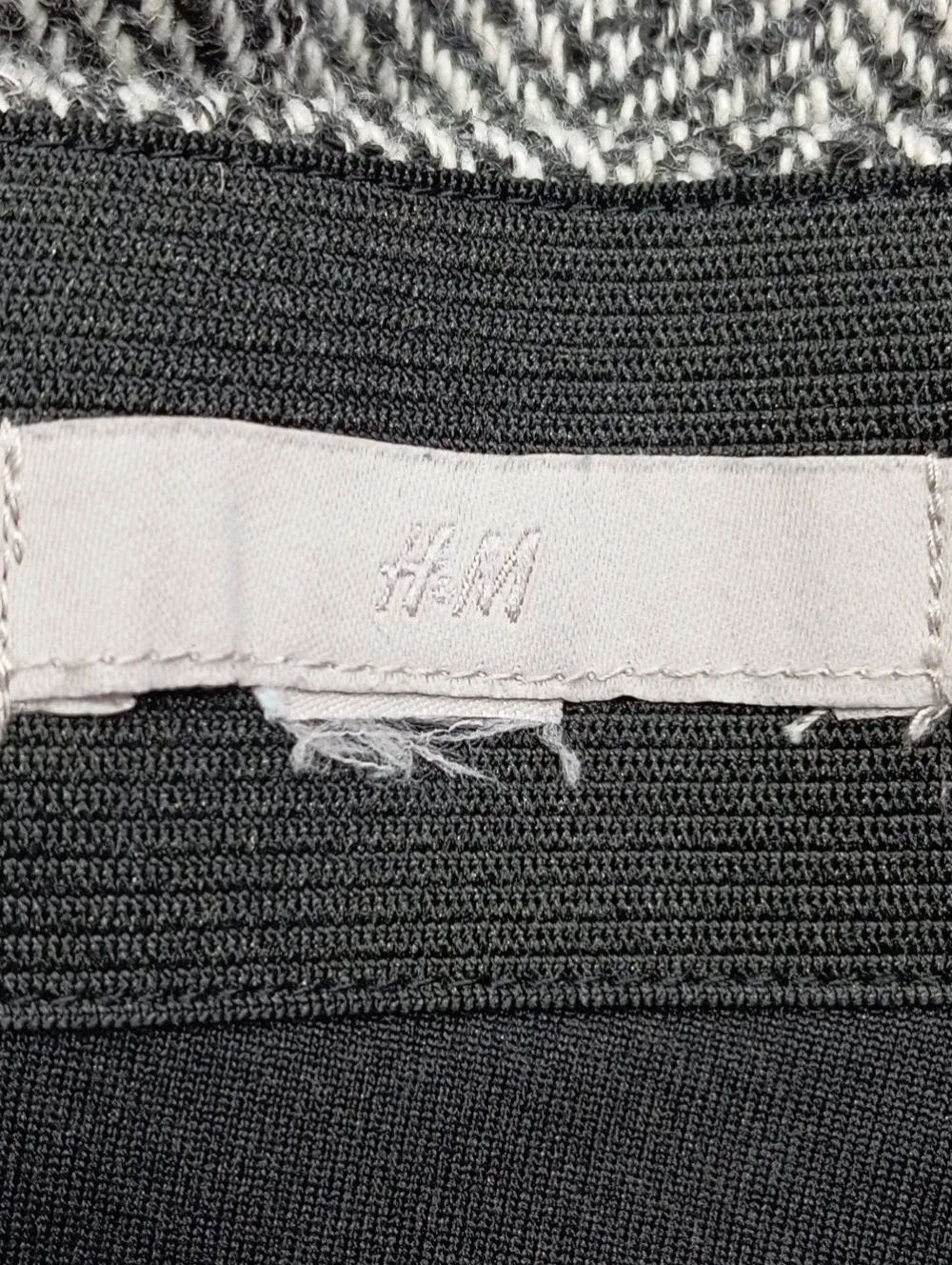 Röcke>H&M Glockenrock Größe 36 hellgrau