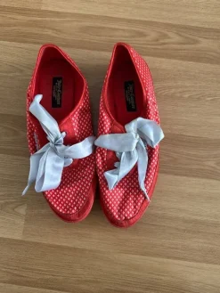 Hausschuhe Größe 38- New