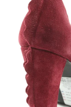 Pumps><noscript><img width=