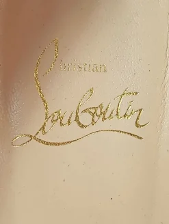 Pumps><noscript><img width=