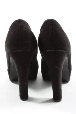 Pumps><noscript><img width=