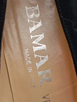 Pumps><noscript><img width=