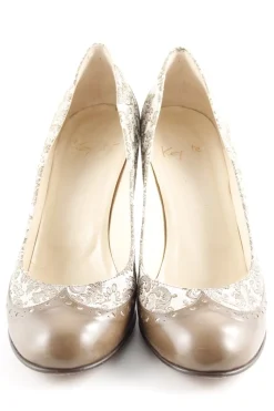 Pumps><noscript><img width=