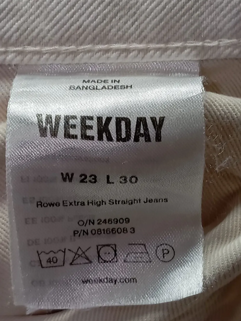 High Waist Jeans Größe 30-Weekday Sale