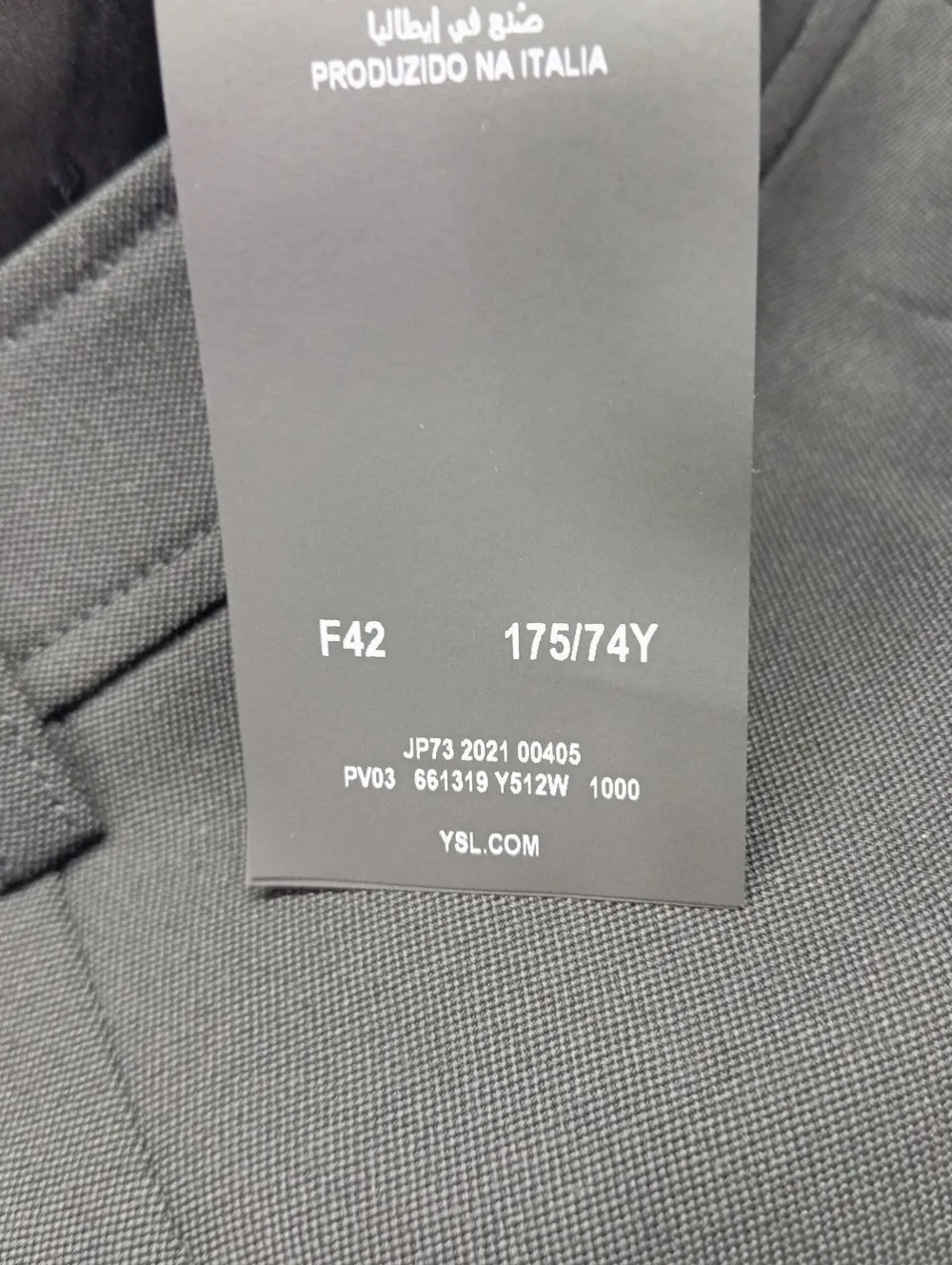 Kurze Hosen>Yves Saint Laurent High-Waist-Shorts Größe 38 schwarz