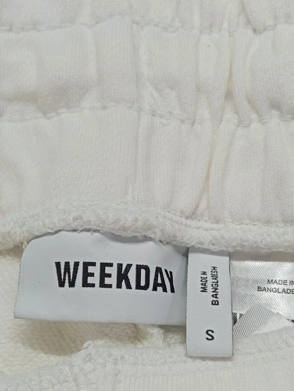 High-Waist-Shorts Größe 36-Weekday Sale