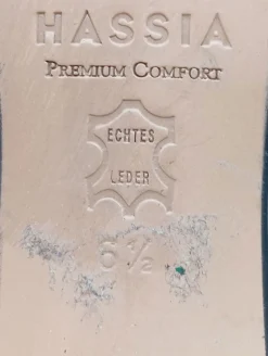 Pumps><noscript><img width=