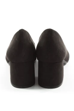 Pumps><noscript><img width=