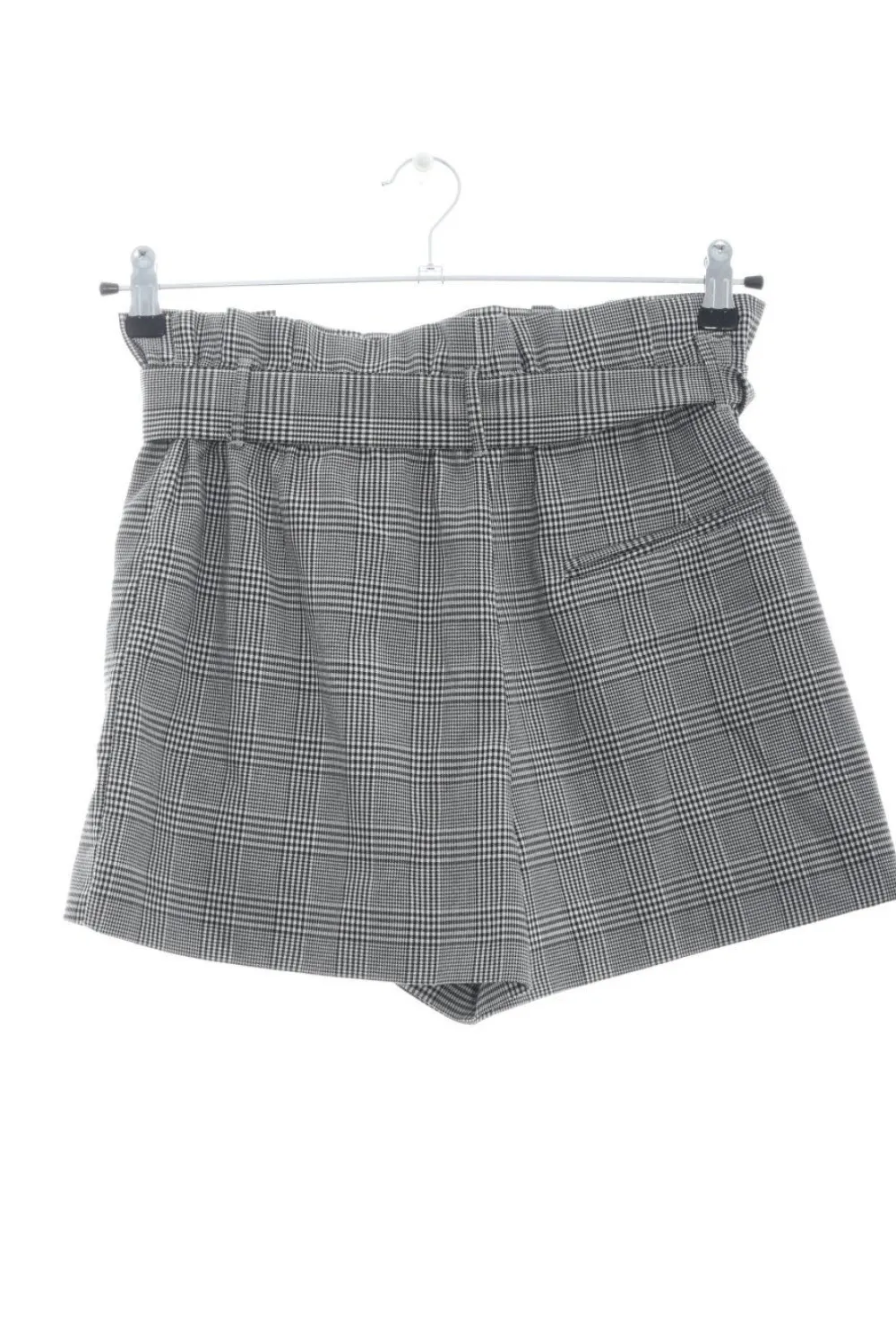 Kurze Hosen>Zara Trafaluc Hot Pants Größe 38 weißschwarz