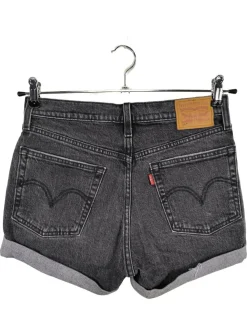 Kurze Hosen>Leviu2019s Jeansshorts Größe 36 hellgrau
