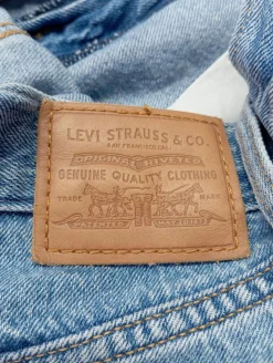 Jeansshorts Größe 36-Leviu2019s
