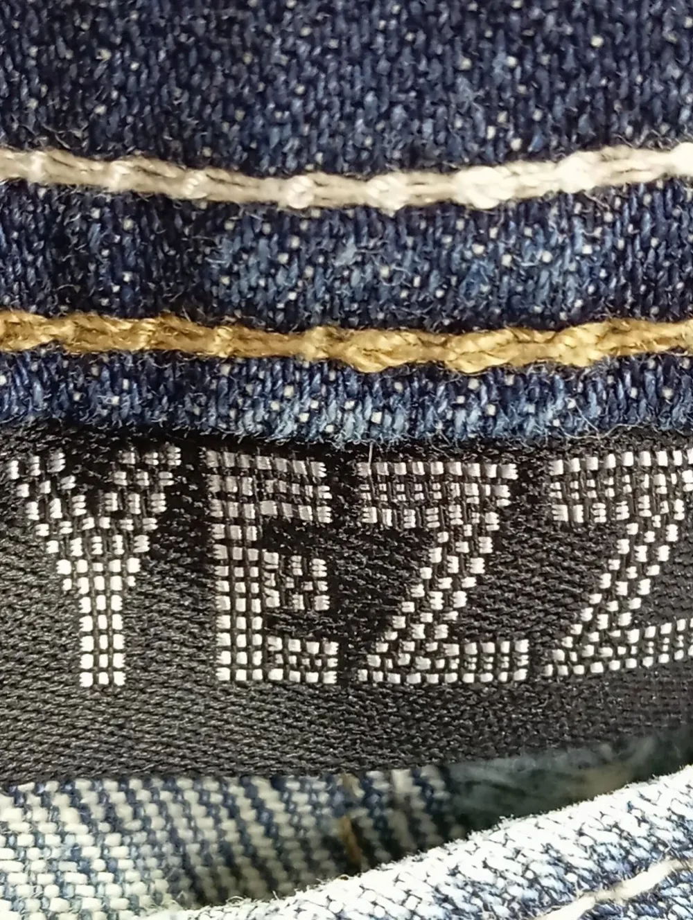 Jeansshorts Größe 38-Yezzy Clearance