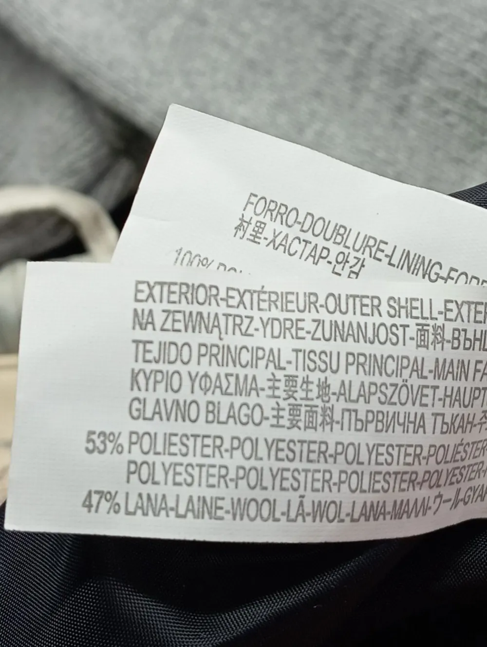 Kapuzenmantel Größe 40-Bershka