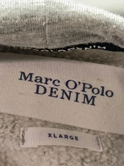 Sweats><noscript><img width=