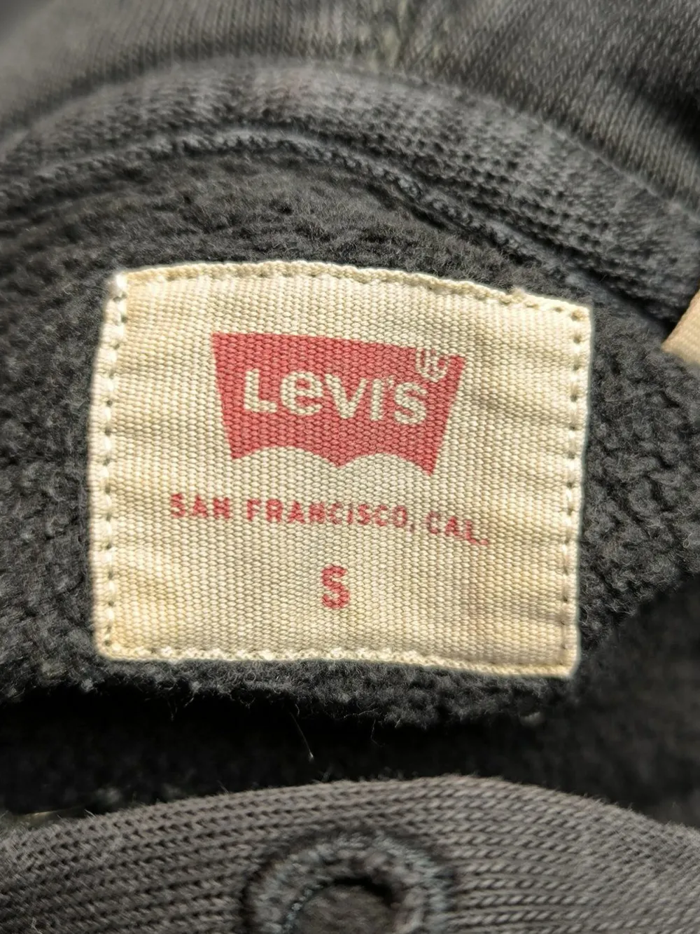 Sweats>Leviu2019s Kapuzensweatshirt Größe 36 schwarz