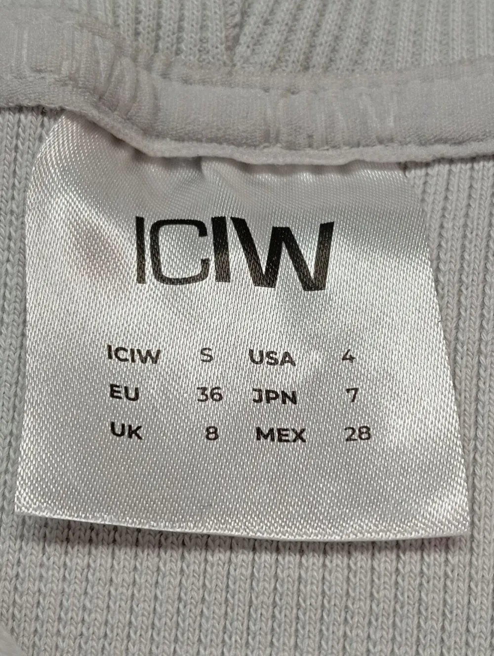 Kapuzensweatshirt Größe 36-ICIW Outlet