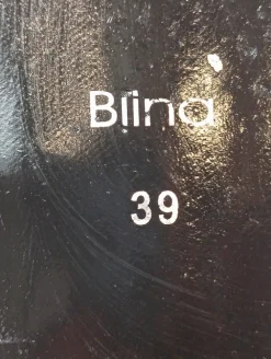 Ballerinas><noscript><img width=