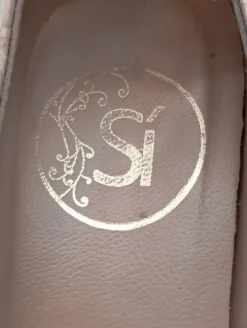 Ballerinas><noscript><img width=