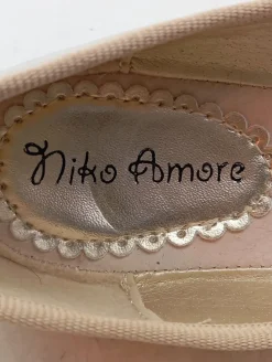 Ballerinas><noscript><img width=