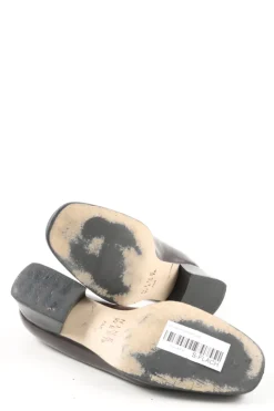 Pumps><noscript><img width=