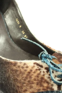 Pumps><noscript><img width=