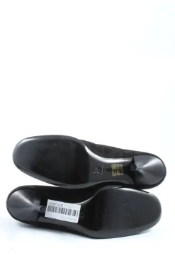 Pumps><noscript><img width=