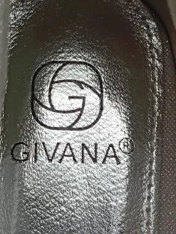 Pumps><noscript><img width=