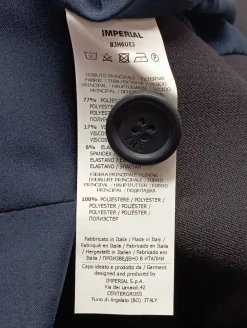 Blazer><noscript><img width=