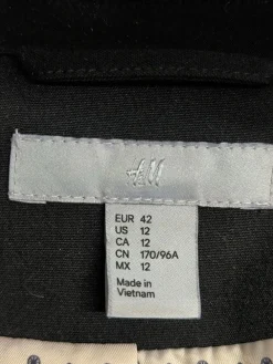 Blazer><noscript><img width=