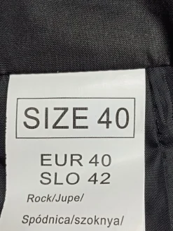 Kostüm Größe 40-Orsay