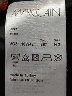 Anzüge><noscript><img width=