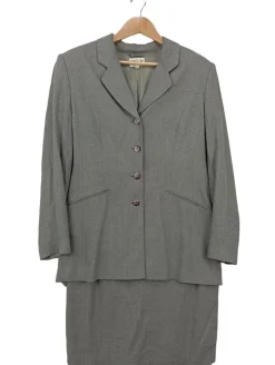 Anzüge>Cartoon Kostüm Größe 42 hellgrau