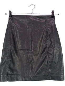 Röcke>H&M Kunstlederrock Größe 36 schwarz