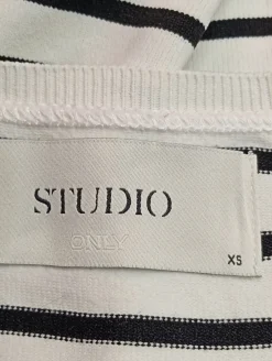 Blusen><noscript><img width=