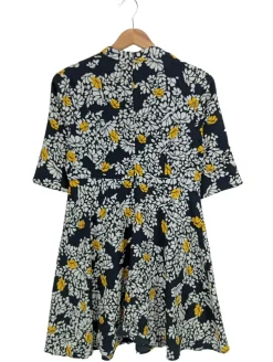 Kurzarmkleid Größe 36-Zara Basic Discount